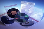 CD-Hüllen und DVD-Hüllen aus Vliesstoff mit ausgewählten Materialkombinationen.